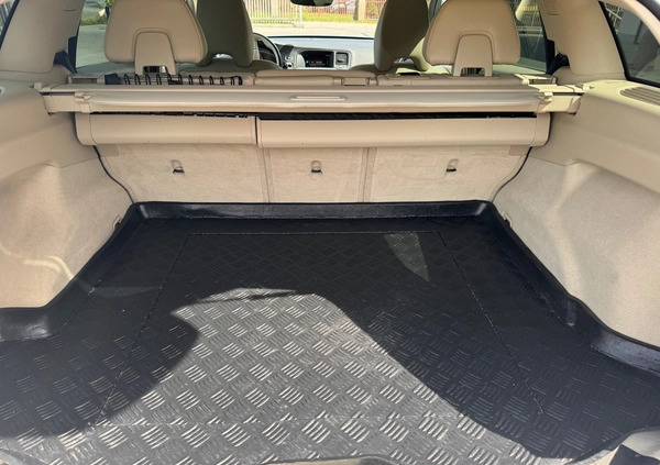 Volvo V60 cena 52900 przebieg: 194402, rok produkcji 2016 z Ciechanów małe 704
